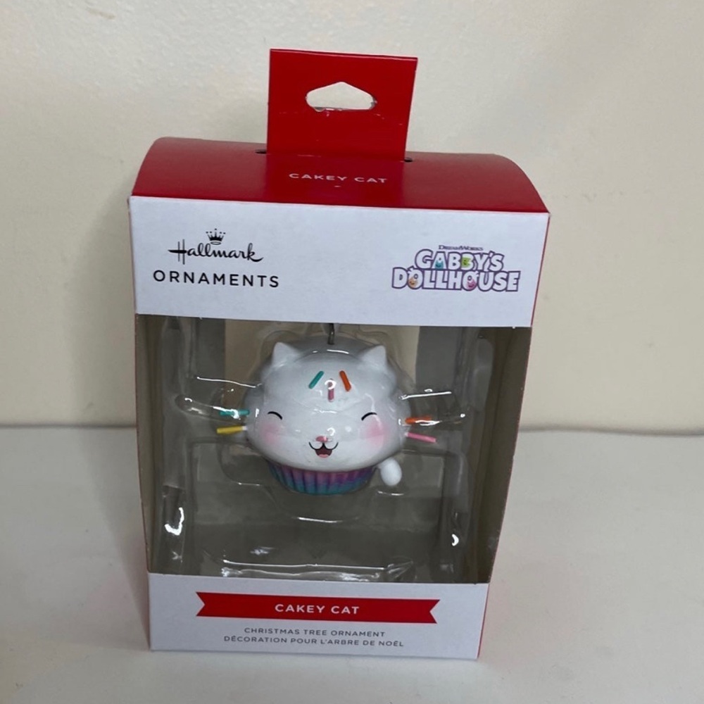 New Cakey Cat Gabby’s Dollhouse Hallmark Ornament NWT